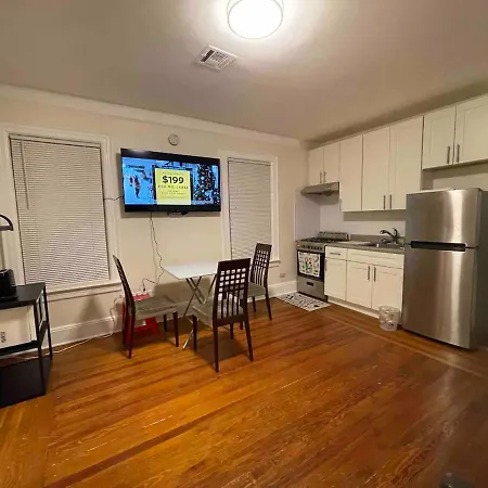 Entire Beautiful 2Br Apartment L. Convenient Location In The Heart Of Queens! New York Exterior photo